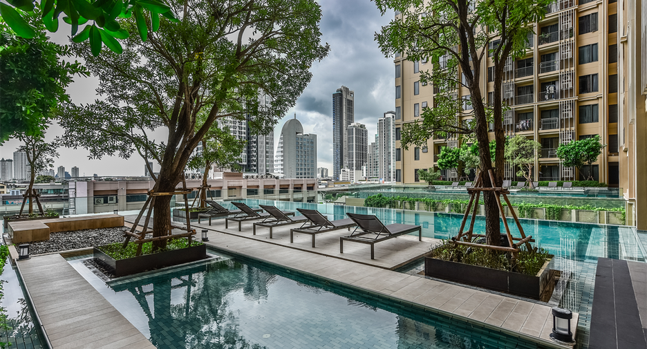 For sale 2 ベッドルーム condo in Khlong San, Bangkok