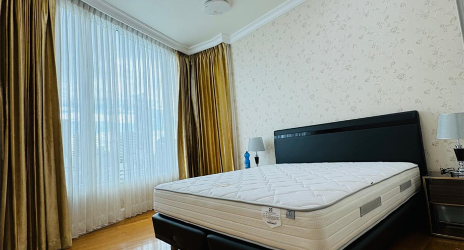 ขาย 4 ห้องนอน คอนโด ใน วัฒนา, กรุงเทพฯ
