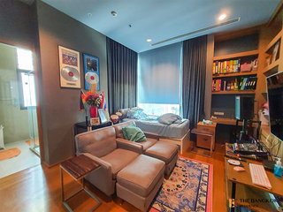 Condo en venta de 4 habitaciones en Yan Nawa, Bangkok