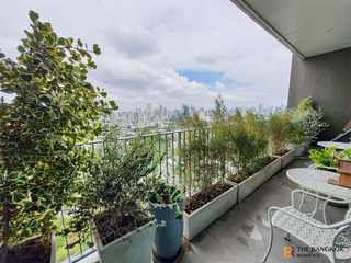 Condo en venta de 4 habitaciones en Yan Nawa, Bangkok