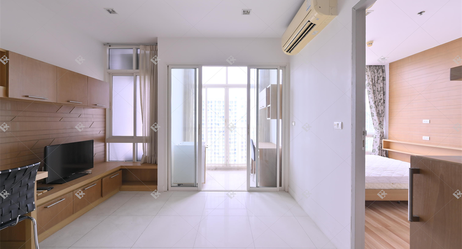 For sale 1 bed condo in Phra Khanong, Bangkok