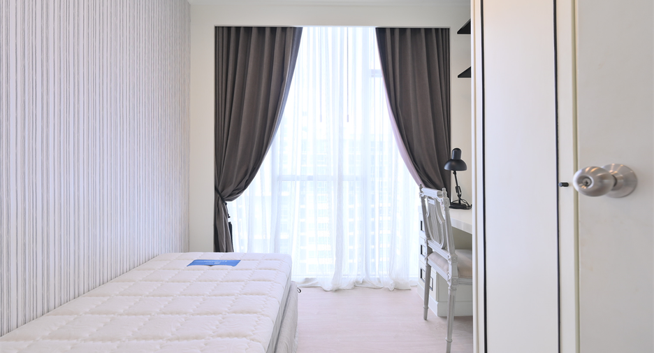 Condo en venta de 3 habitaciones en Bang Na, Bangkok