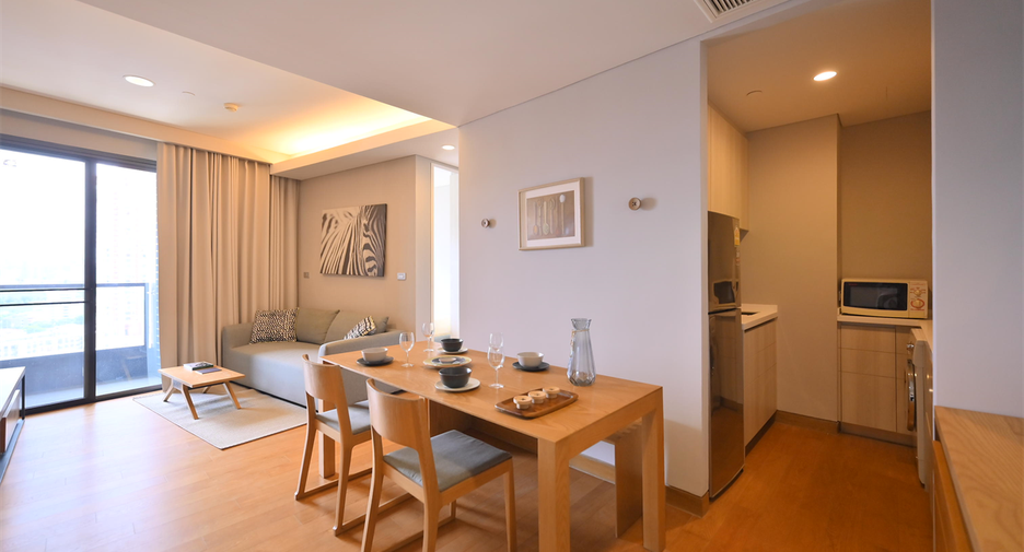 For sale 2 bedrooms condo in Khlong Toei, Bangkok