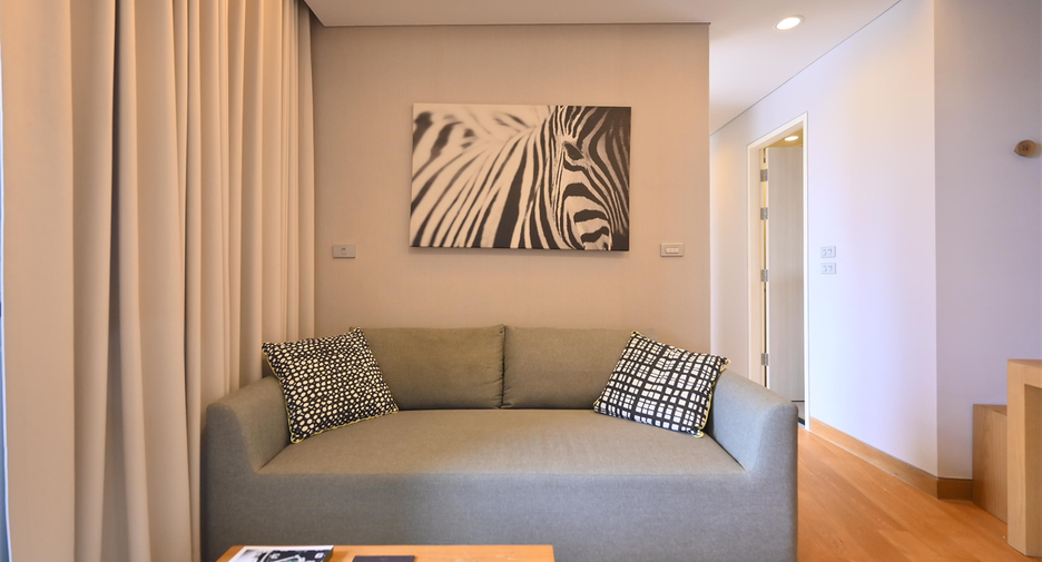 For sale 2 bedrooms condo in Khlong Toei, Bangkok