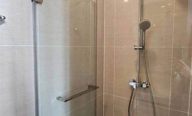 For sale 1 bed condo in Khlong Toei, Bangkok