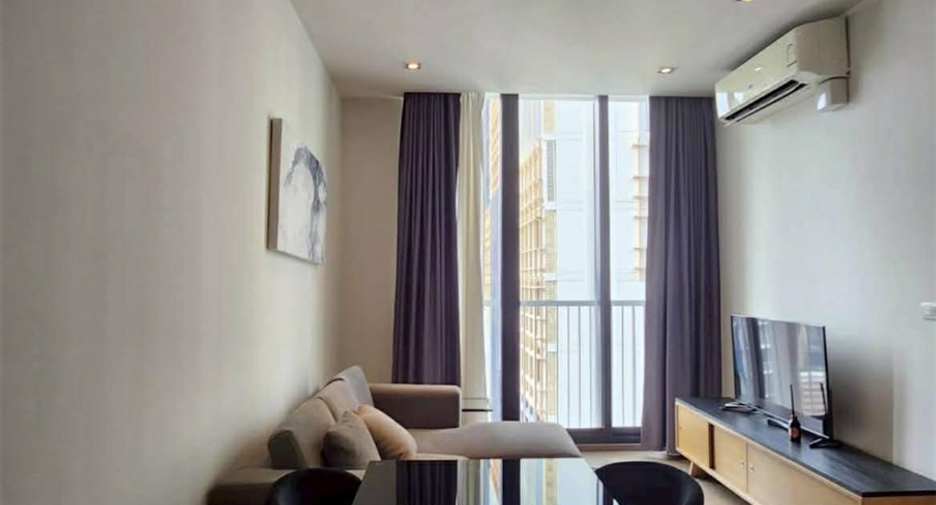 For sale 1 bed condo in Khlong Toei, Bangkok
