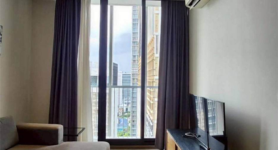 For sale 1 bed condo in Khlong Toei, Bangkok