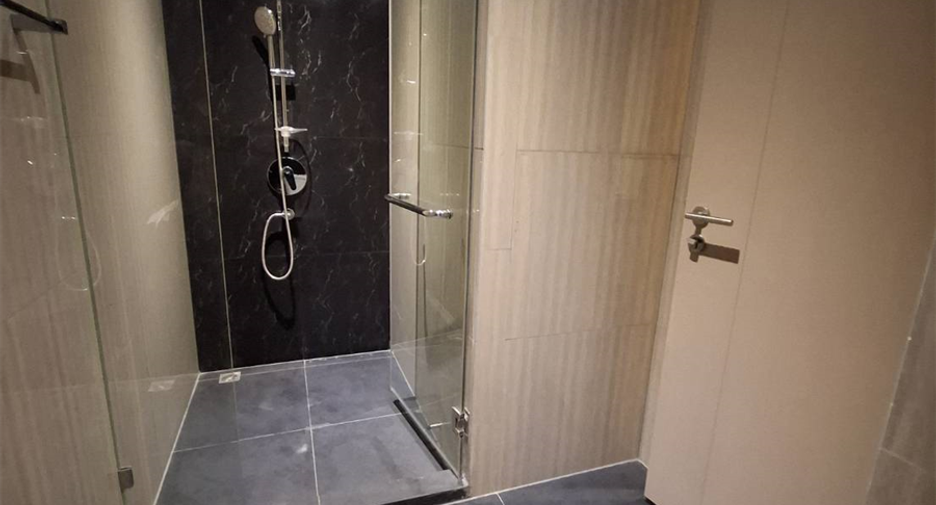 Condo en venta de 3 habitaciones en Phra Khanong, Bangkok