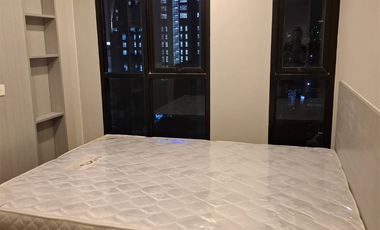 Condo en venta de 3 habitaciones en Phra Khanong, Bangkok