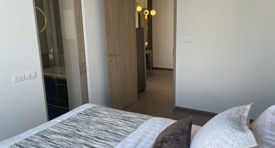 For sale 2 bedrooms condo in Khlong Toei, Bangkok