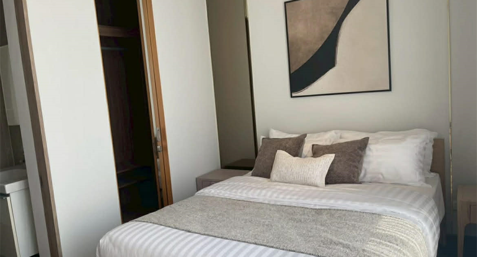 For sale 2 bedrooms condo in Khlong Toei, Bangkok
