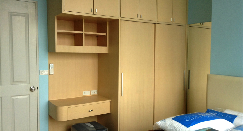 For sale 3 bedrooms condo in Sathon, Bangkok