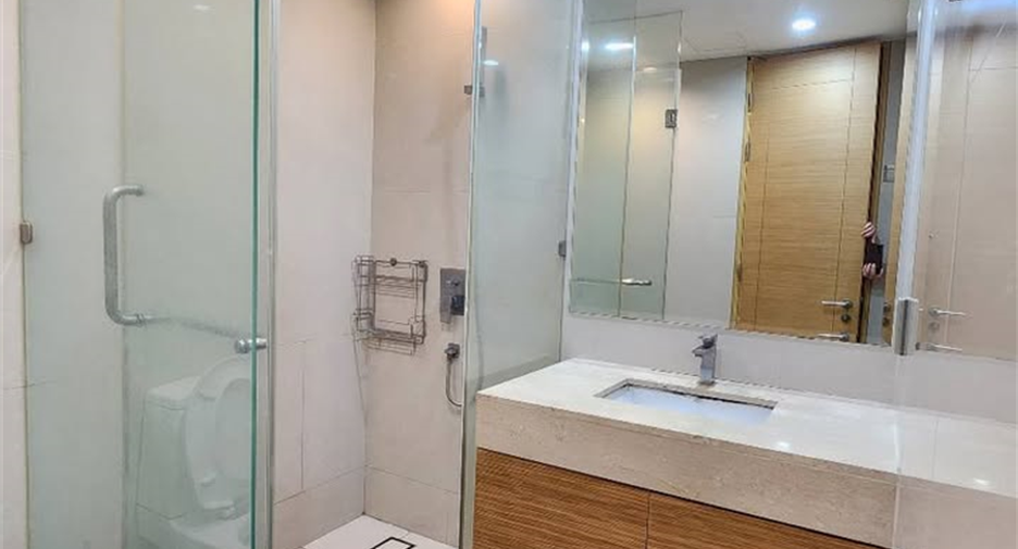 For sale 1 Beds condo in Yan Nawa, Bangkok
