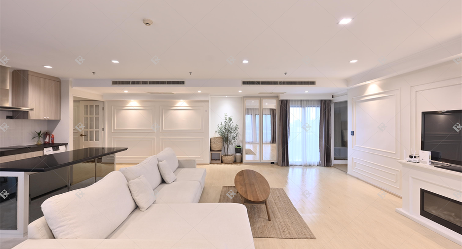 Wohnung zum Kauf mit 3 Zimmer in Khlong Toei, Bangkok