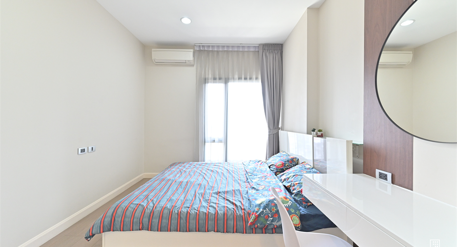 For sale 1 bed condo in Khlong Toei, Bangkok