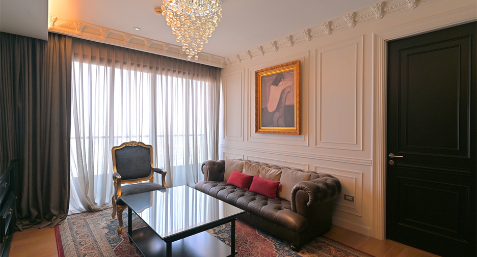 For sale 3 bedrooms condo in Khlong Toei, Bangkok