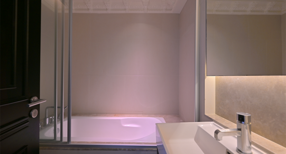 For sale 3 bedrooms condo in Khlong Toei, Bangkok