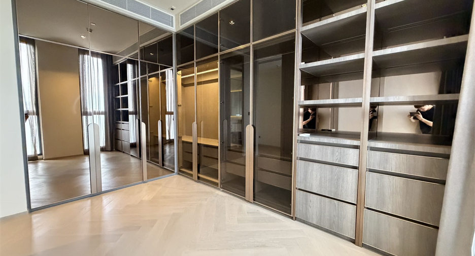 Wohnung zum Kauf mit 4 Zimmer in Sathon, Bangkok
