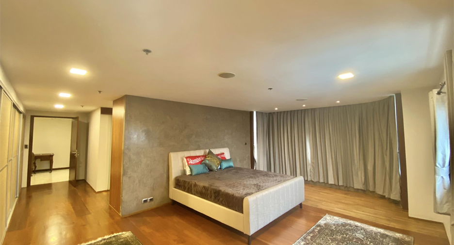 À vendre 3 chambres condo à Watthana, Bangkok