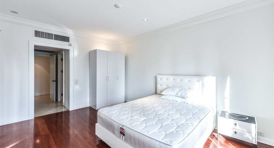 Condo en venta de 3 habitaciones en Pathum Wan, Bangkok