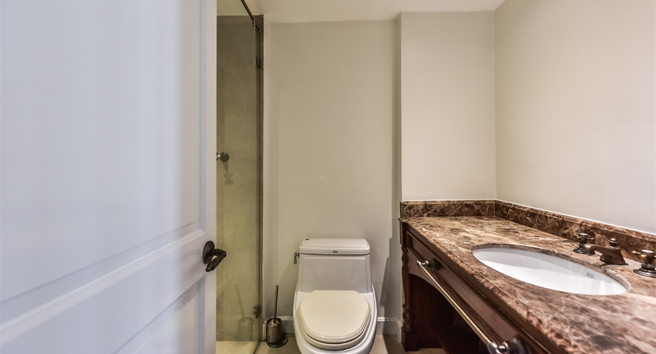 Condo en venta de 3 habitaciones en Pathum Wan, Bangkok