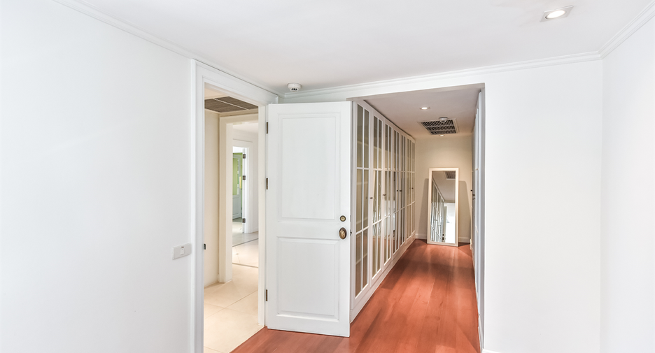 Condo en venta de 3 habitaciones en Pathum Wan, Bangkok