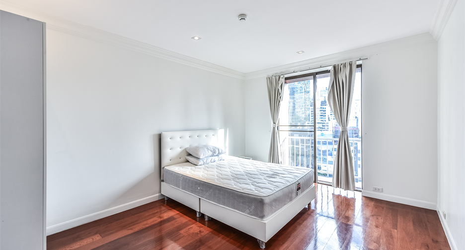Condo en venta de 3 habitaciones en Pathum Wan, Bangkok
