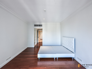 For sale 3 bedrooms condo in Pathum Wan, Bangkok