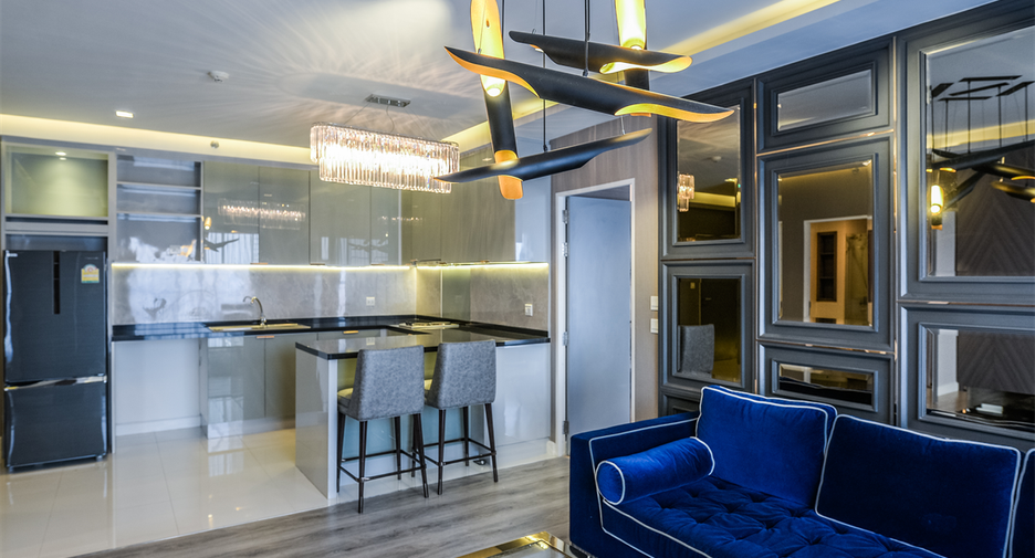 For sale 2 bedrooms condo in Sathon, Bangkok