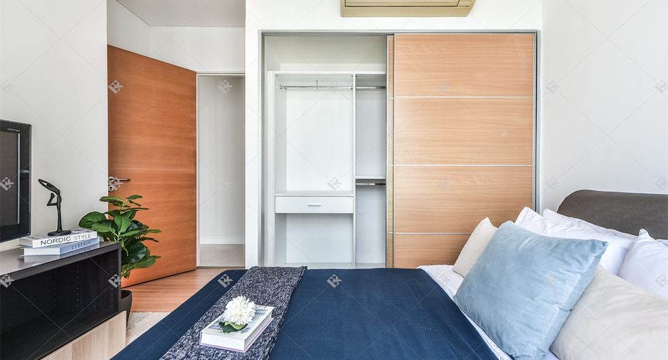 For sale 2 bedrooms condo in Khlong Toei, Bangkok