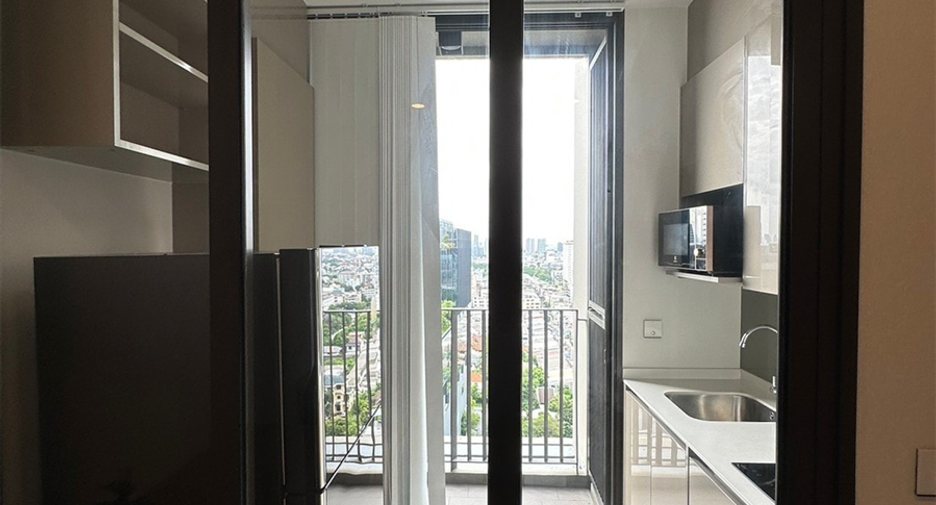 For sale 1 bed condo in Bang Na, Bangkok