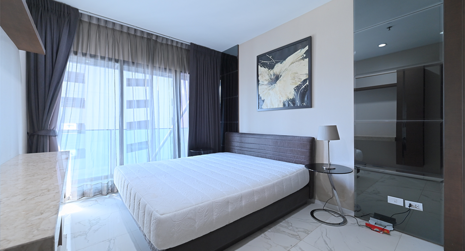 For sale 2 bedrooms condo in Khlong Toei, Bangkok