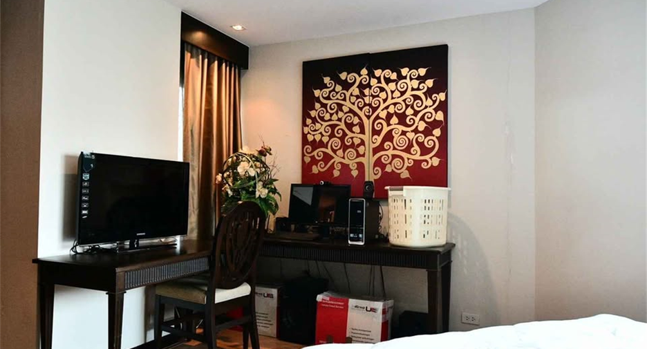 For sale 3 bedrooms condo in Sathon, Bangkok
