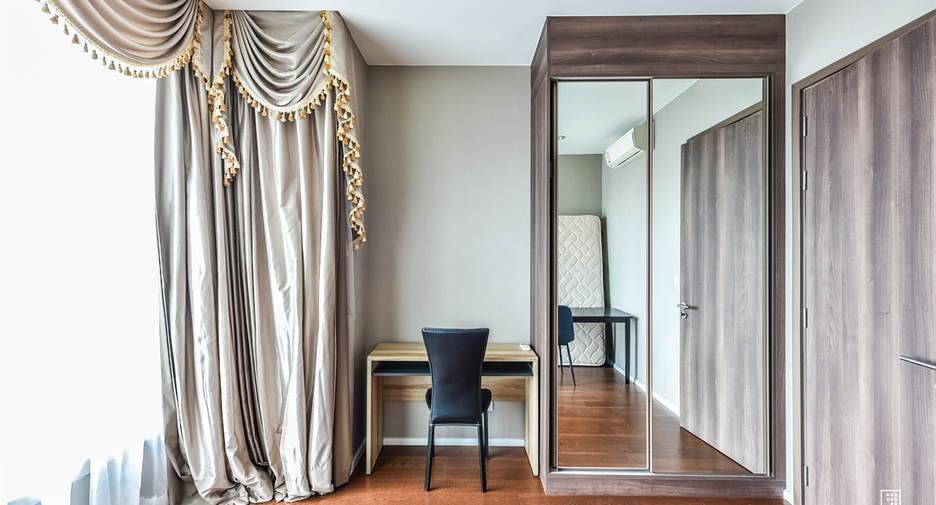 For sale 2 bedrooms condo in Bang Kho Laem, Bangkok