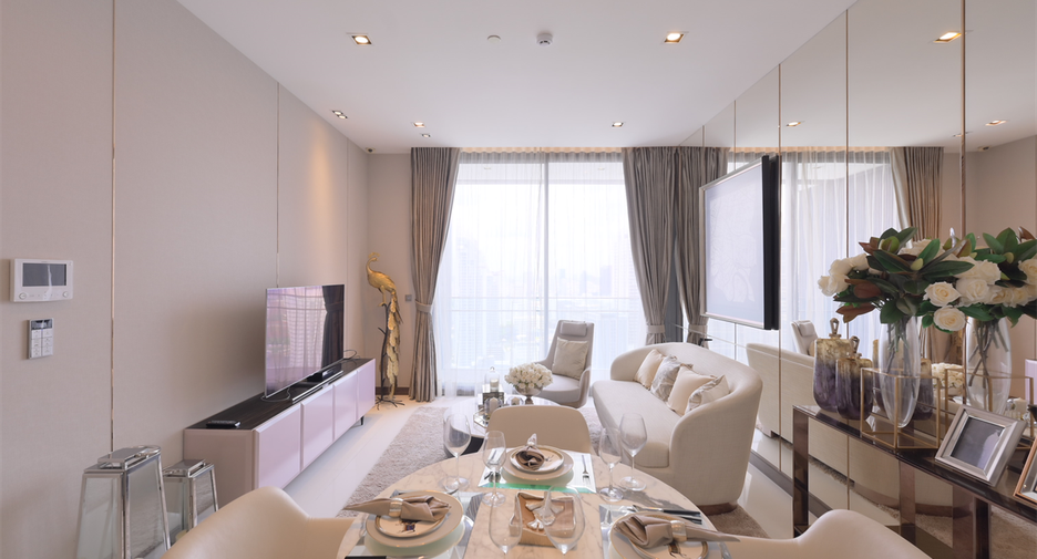 À vendre 2 chambres condo à Khlong Toei, Bangkok