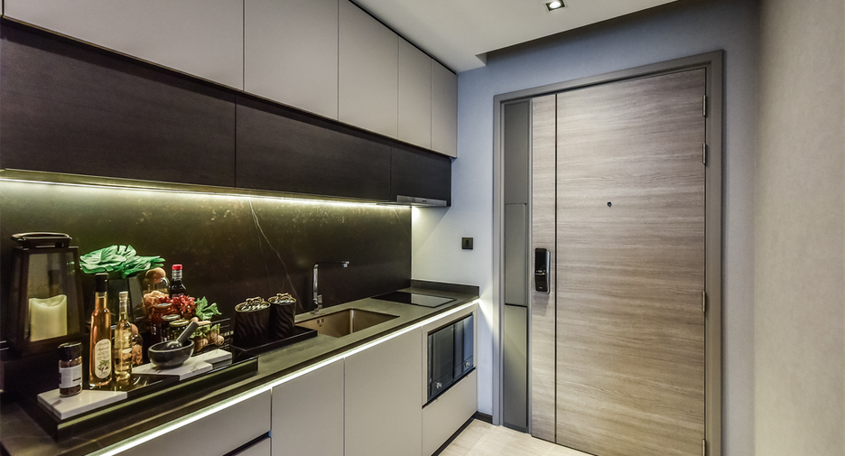 For sale 1 Beds condo in Khlong Toei, Bangkok