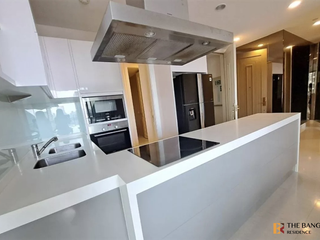 Condo en venta de 3 habitaciones en Pathum Wan, Bangkok