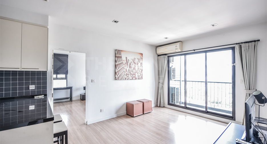 For sale 2 bedrooms condo in Sathon, Bangkok