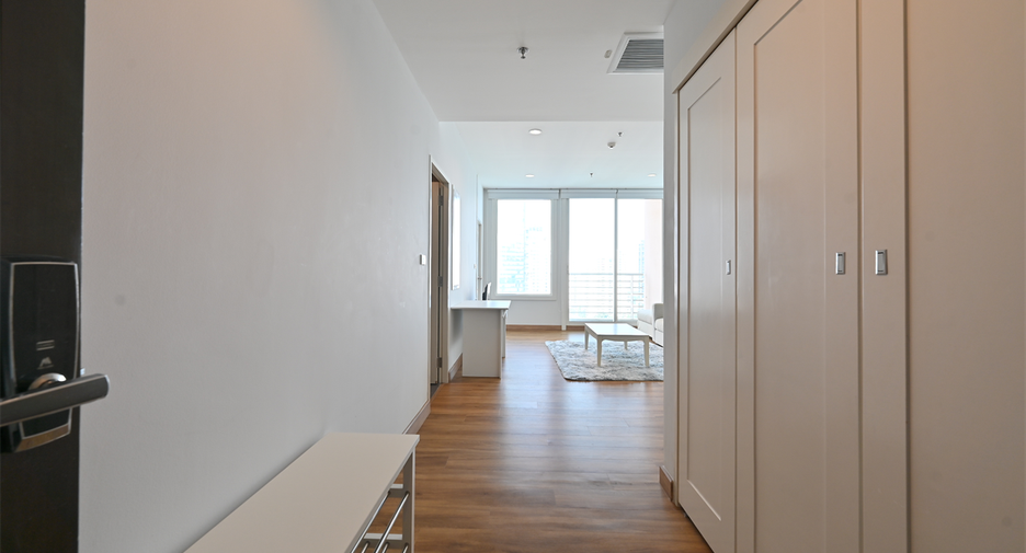 For sale 1 Beds condo in Khlong Toei, Bangkok
