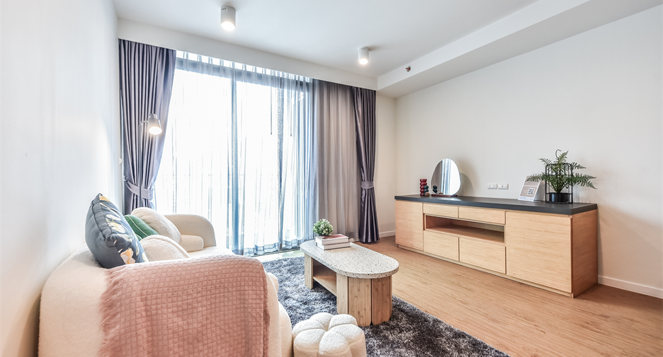 For sale 3 bedrooms condo in Bang Rak, Bangkok