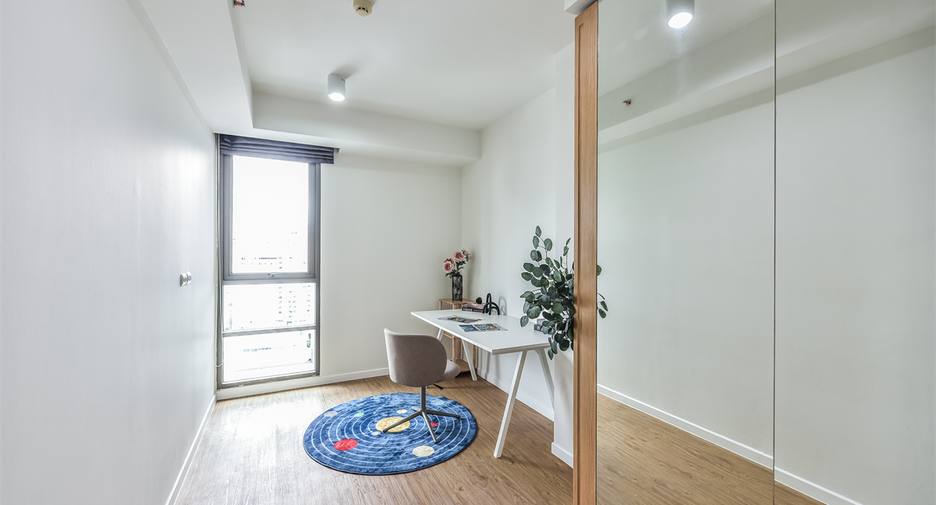 For sale 3 bedrooms condo in Bang Rak, Bangkok