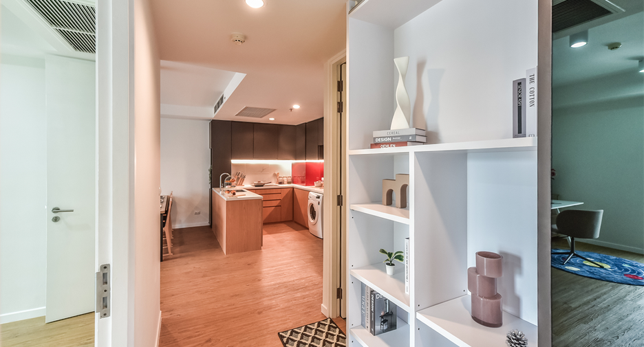 For sale 3 bedrooms condo in Bang Rak, Bangkok
