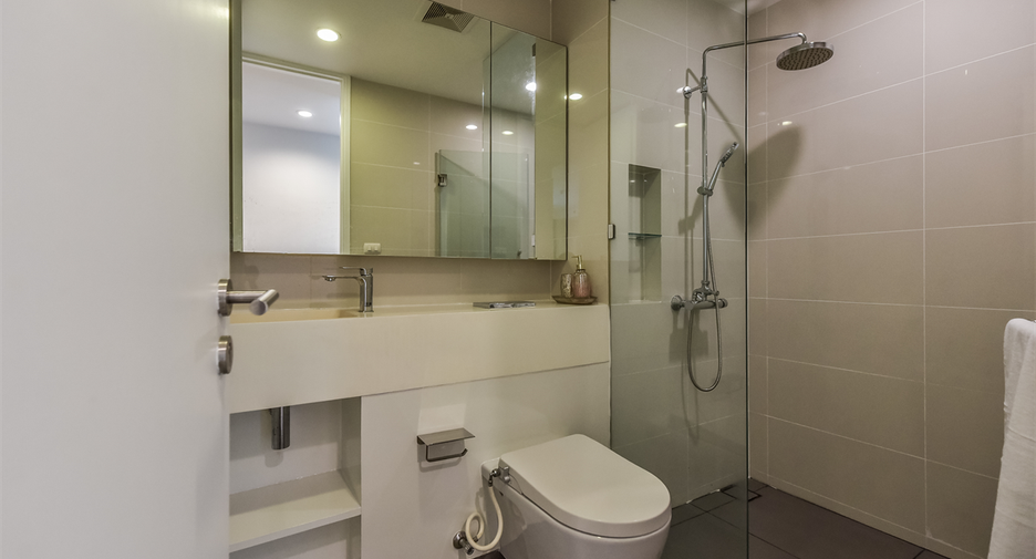 For sale 3 bedrooms condo in Bang Rak, Bangkok