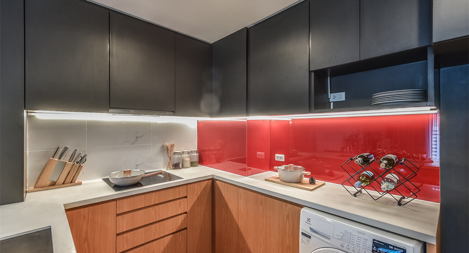 For sale 3 bedrooms condo in Bang Rak, Bangkok