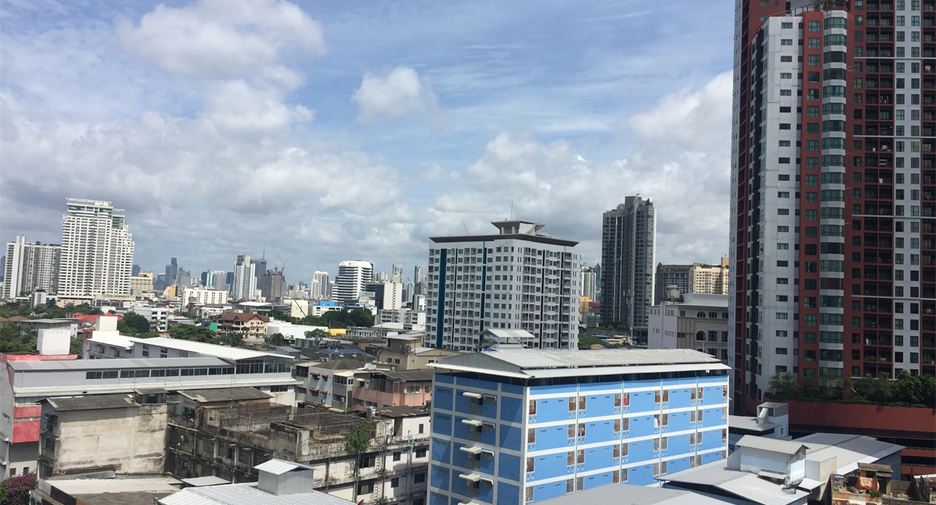 À vendre 1 chambre condo à Khlong Toei, Bangkok