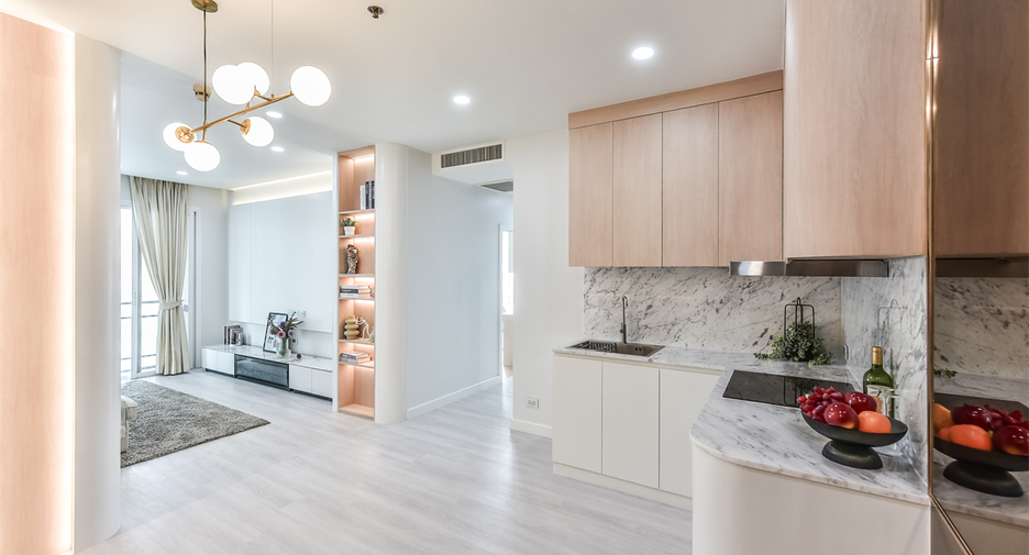 For sale 2 ベッドルーム condo in Watthana, Bangkok