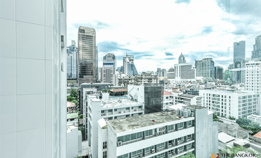 For sale 2 ベッドルーム condo in Watthana, Bangkok