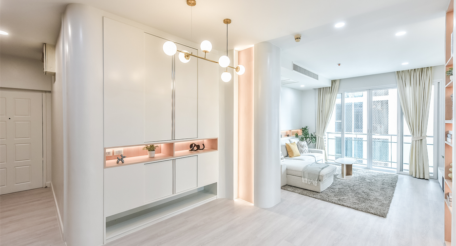 For sale 2 ベッドルーム condo in Watthana, Bangkok