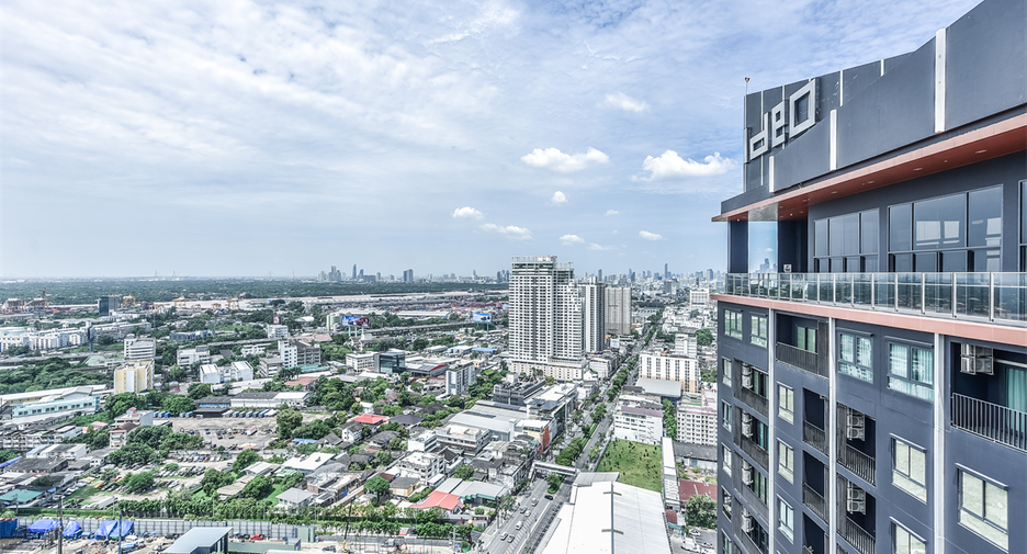 For sale 3 bedrooms condo in Khlong Toei, Bangkok