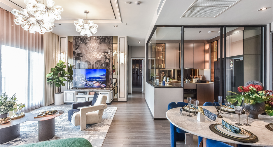 For sale 3 bedrooms condo in Khlong Toei, Bangkok